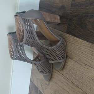 Report Ryan tan open toe booties, size 8